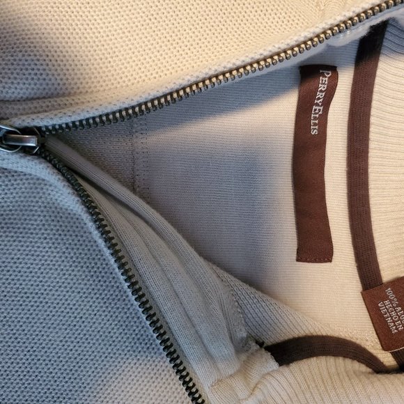 Perry Ellis - Half Zip - Picture 3 of 3